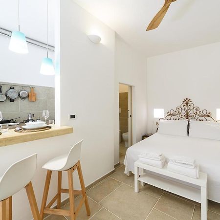 Apartment Don Giuliano Centro Lecce Bagian luar foto