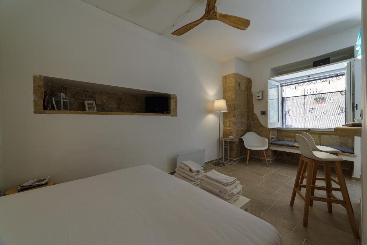 Apartment Don Giuliano Centro Lecce Bagian luar foto