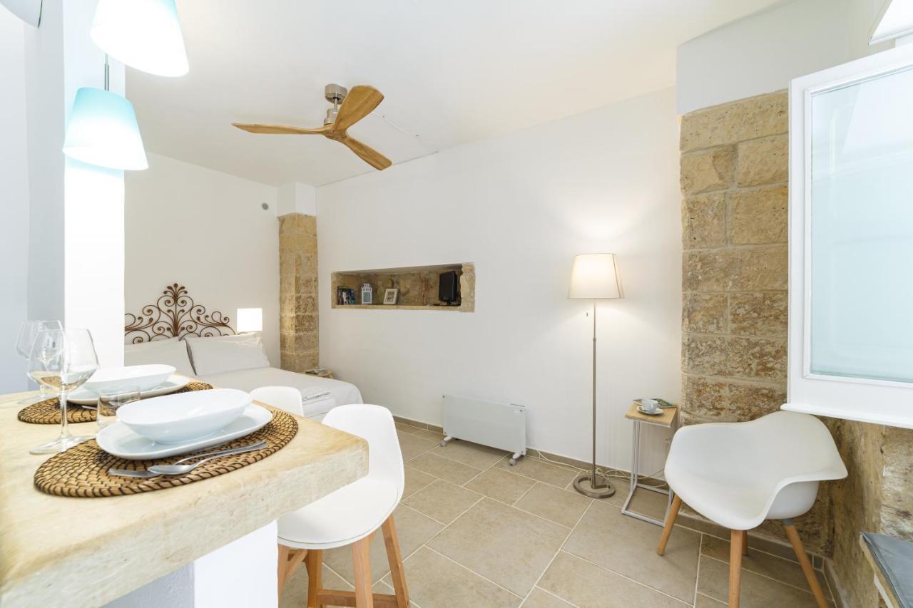 Apartment Don Giuliano Centro Lecce Bagian luar foto