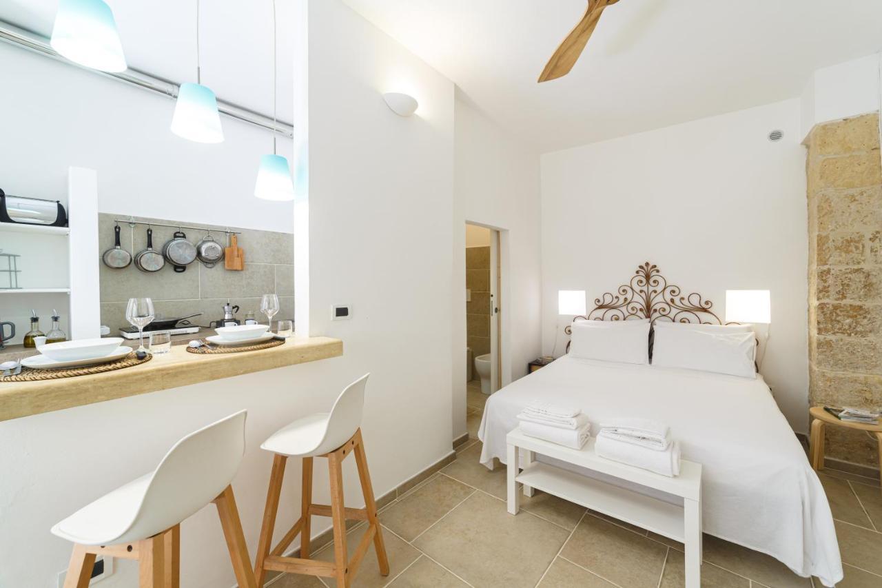 Apartment Don Giuliano Centro Lecce Bagian luar foto