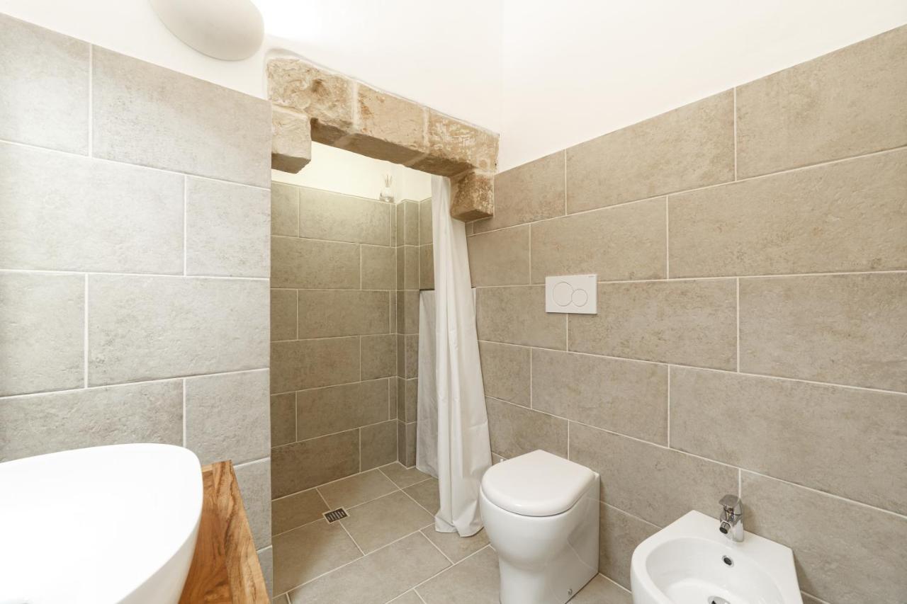 Apartment Don Giuliano Centro Lecce Bagian luar foto
